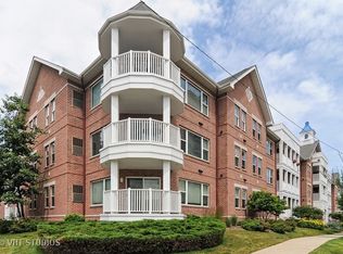 420 57th St UNIT 103, Kenosha, WI 53140