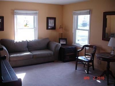 2nd image of 2212 Parkdale Dr