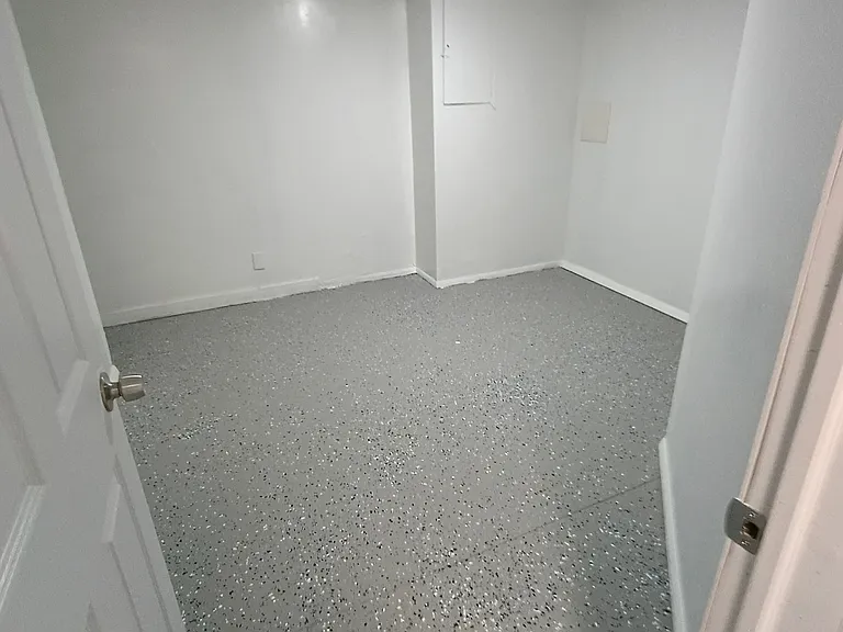3428 Royce Ave — Photo 15