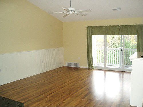 2nd image of 2088 Chelsea Ln