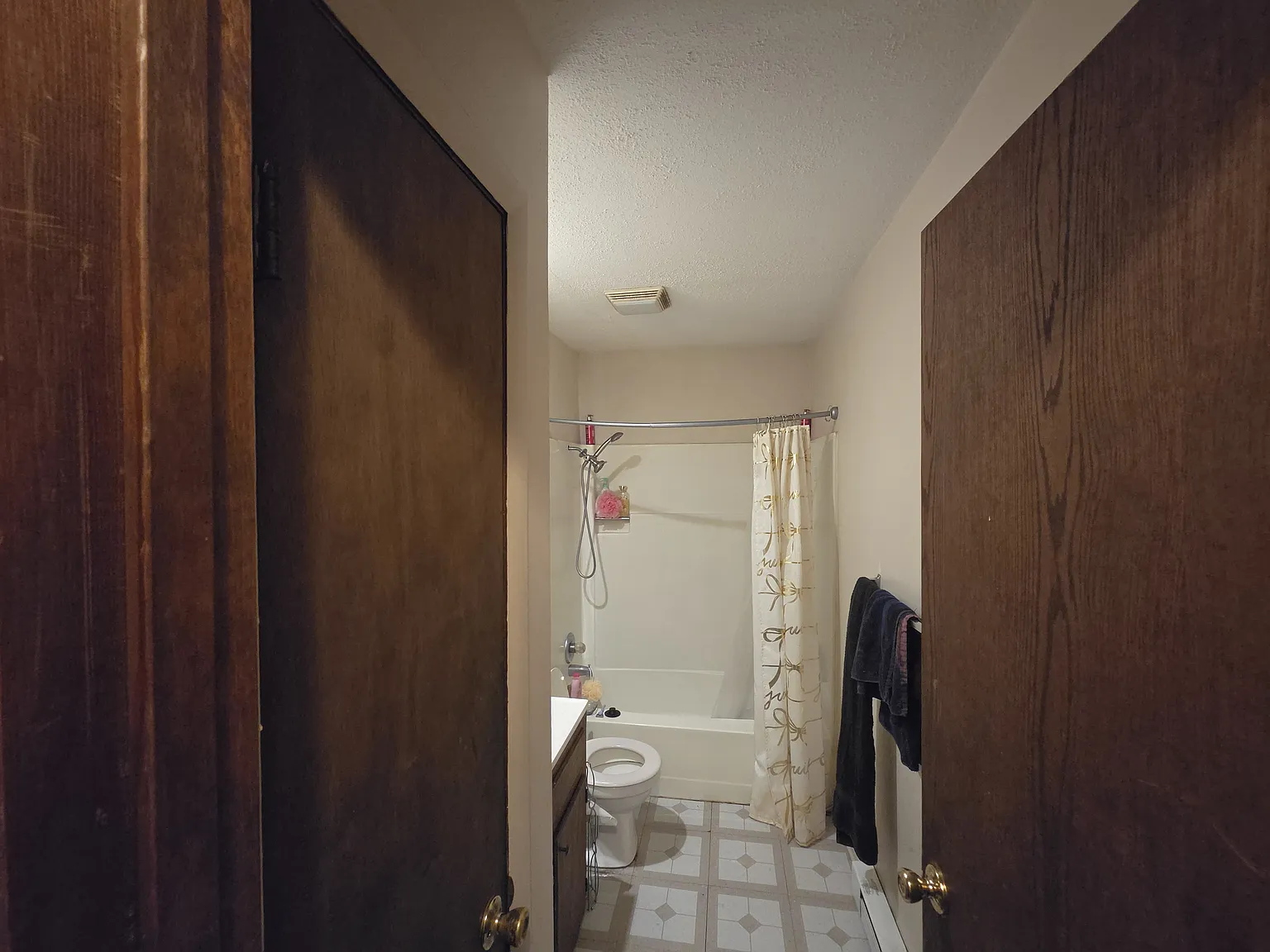 2 bed, 822 sqft, $630 — Photo 2