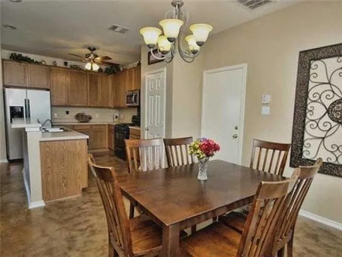 800 Bull Creek Pkwy — Photo 21