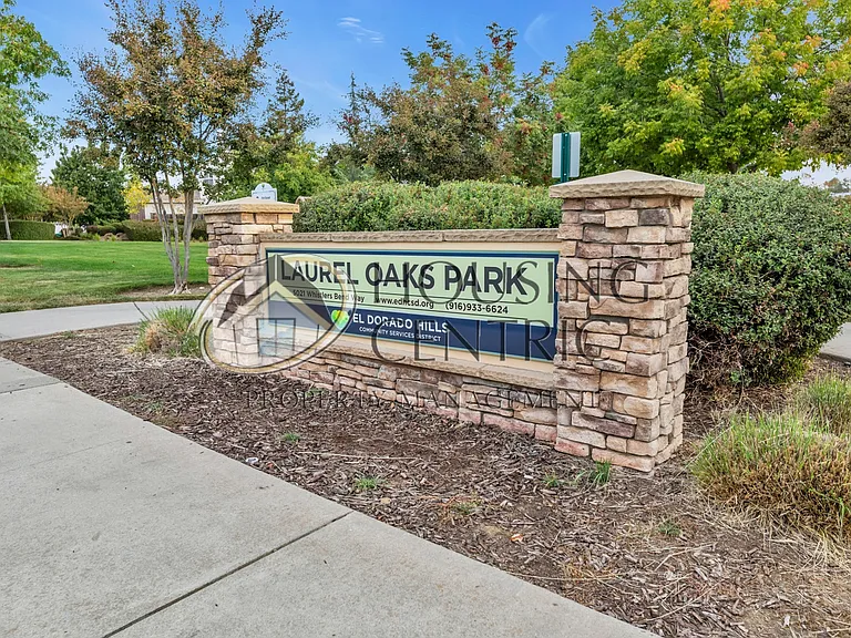 637 Lincoln Ct — Photo 66
