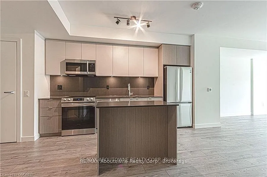 133 Bronte Rd #B0416