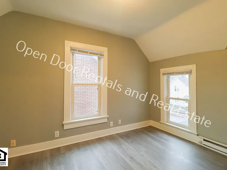824 Huestis Ave — Photo 6