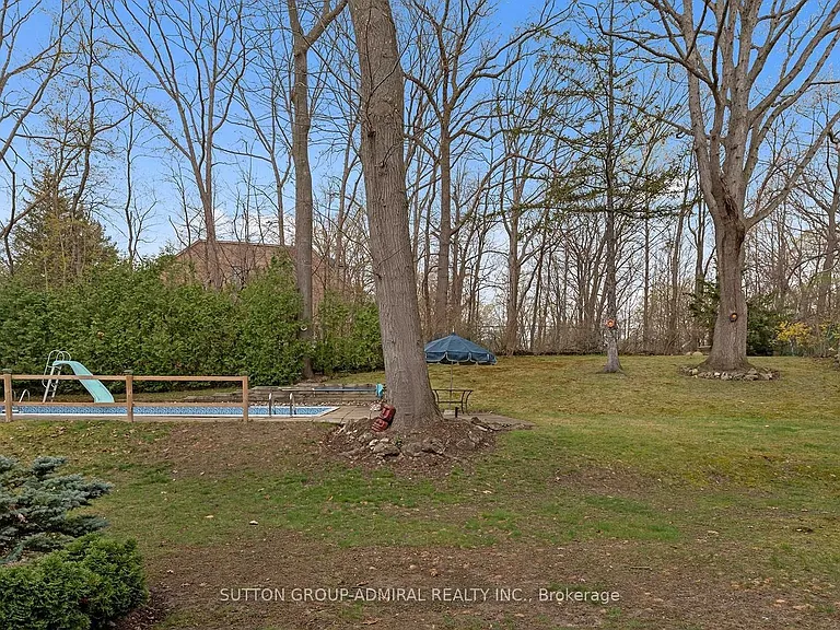 97 Valecrest Dr — Photo 16