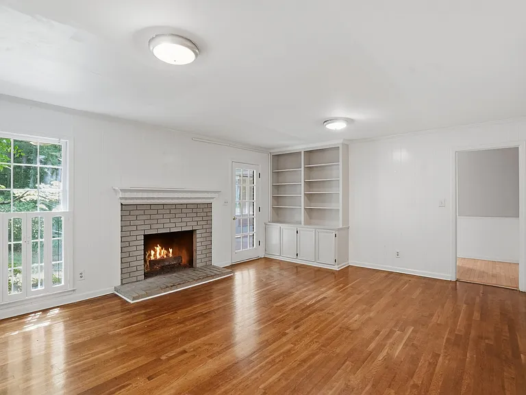 7195A Hunters Branch Dr — Photo 3