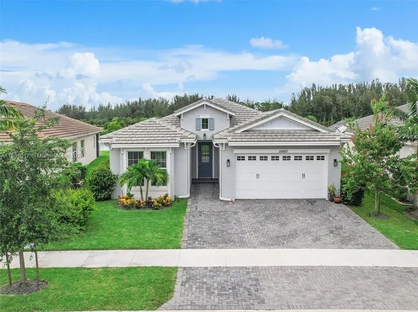 15660 Goldfinch Cir, Loxahatchee, FL 33470