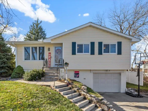 4858 S 143rd St, Omaha, NE 68137