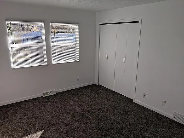 6841 Marcy St — Photo 7