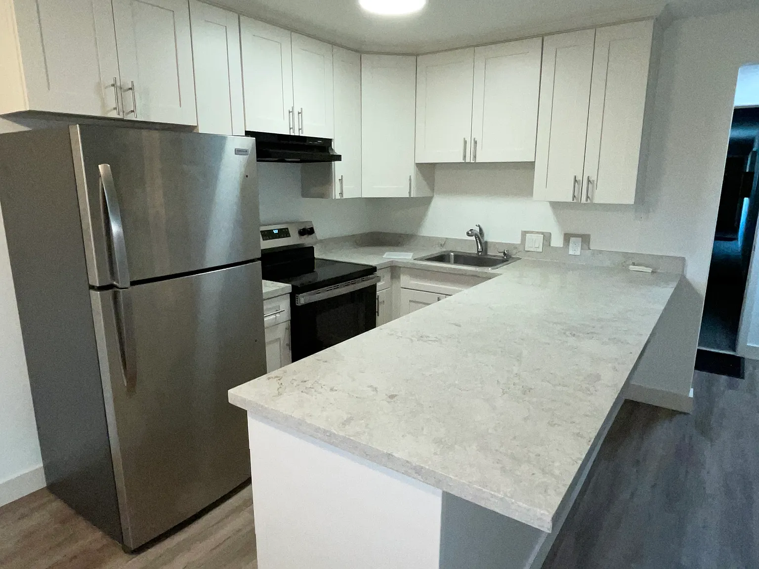 2 bed, $3,300 — Photo 1