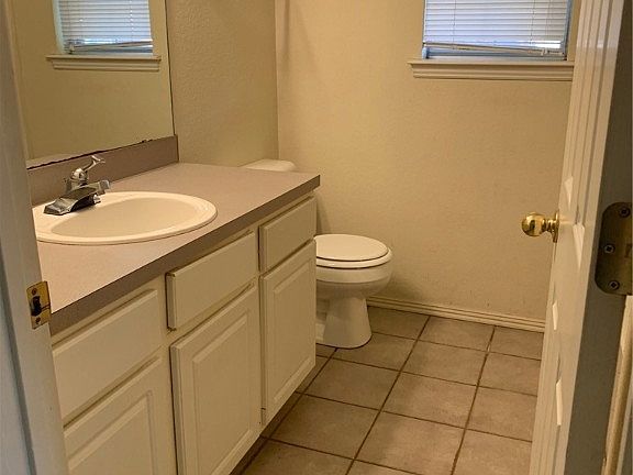 3rd image of 44 Northaven St