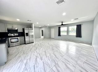 1228 Victoria Dr, West Palm Beach, FL 33406