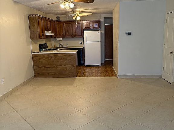 2nd image of 143 Bay 20 St #5