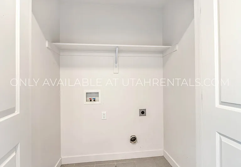 4249 E Hill View Dr — Photo 11