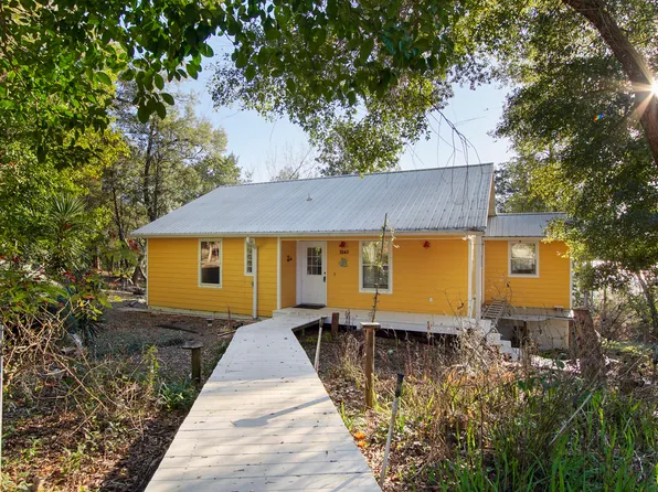 3243 Quail Ridge Dr, Chipley, FL 32428
