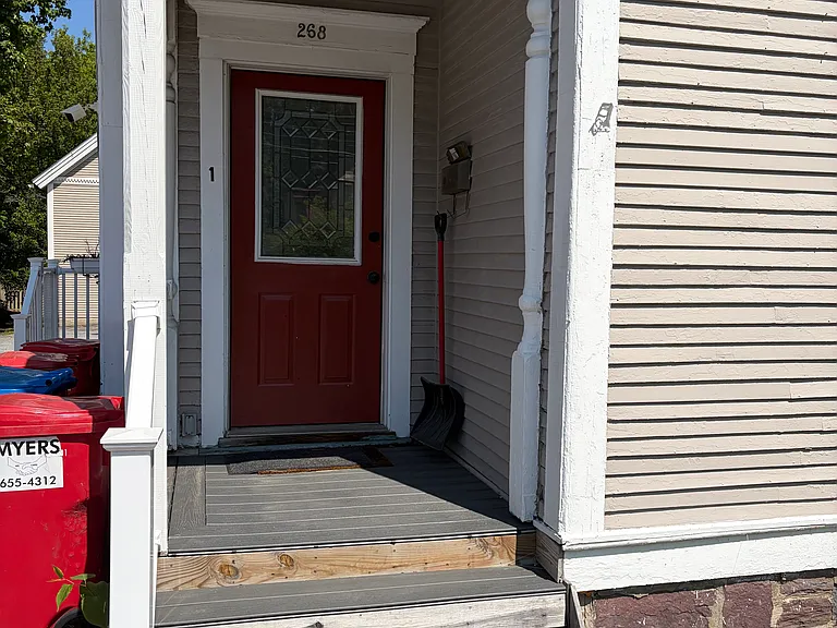 268 Colchester Ave #1 — Photo 2