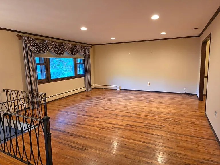 12 Palisades Ct — Photo 3