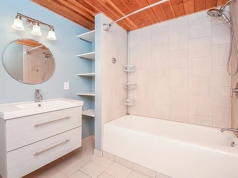 290 Pleasant St #317 — Photo 20