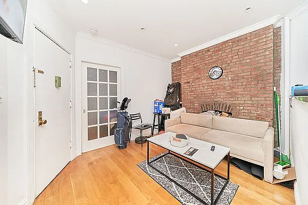 Rented by Living New York | media 16