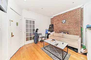 Rented by Living New York