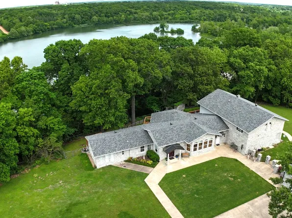 14242 Lake Forrest Heights Rd, Siloam Springs, AR 72761
