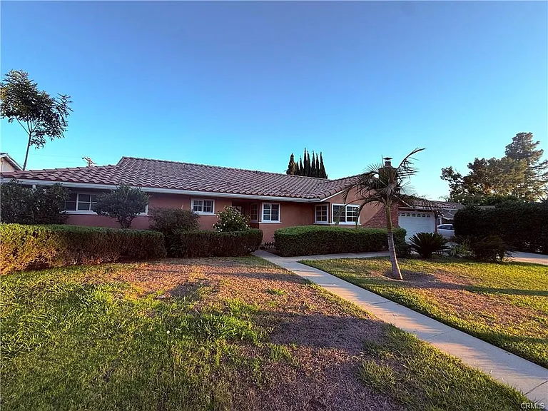 18334 San Jose St — Photo 1