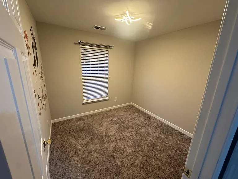 5506 Springwater Ln — Photo 27