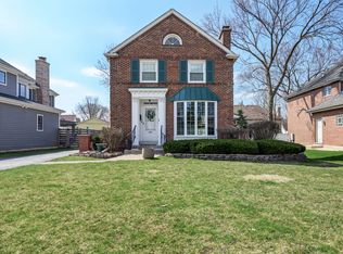 450 S Berkley Ave, Elmhurst, IL