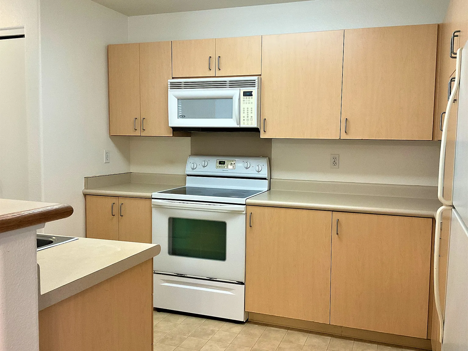 2 bed, 806 sqft, $2,550 — Photo 4