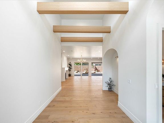 5th image of 4848 S Homestead Way