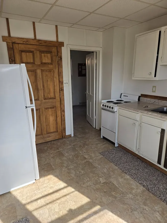 1 bed, 550 sqft, $895 — Photo 3