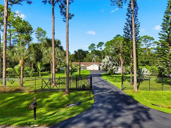 1371 17th ST SW, NAPLES, FL 34117