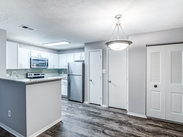 The Pointe at Stafford Apartment Homes — Photo 2