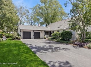 1305 Gamon Rd, Wheaton, IL 60189