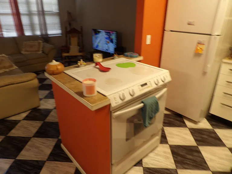 195 Fanshaw E #195 — Photo 14
