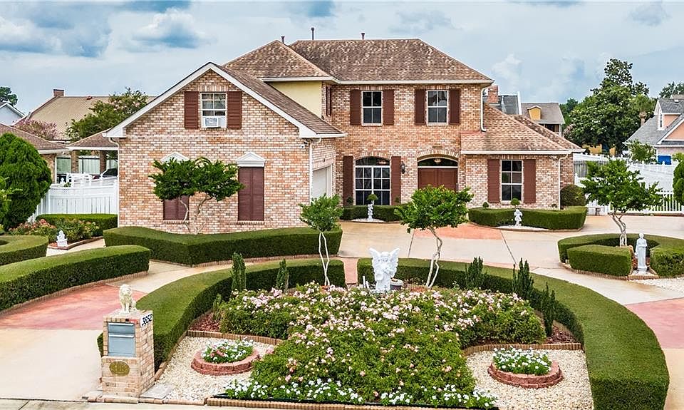 3652 Lake Timberlane Dr, Gretna, LA 70056 | Zillow