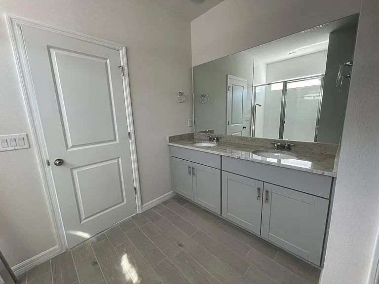 33898 Floating Heart Ct — Photo 14