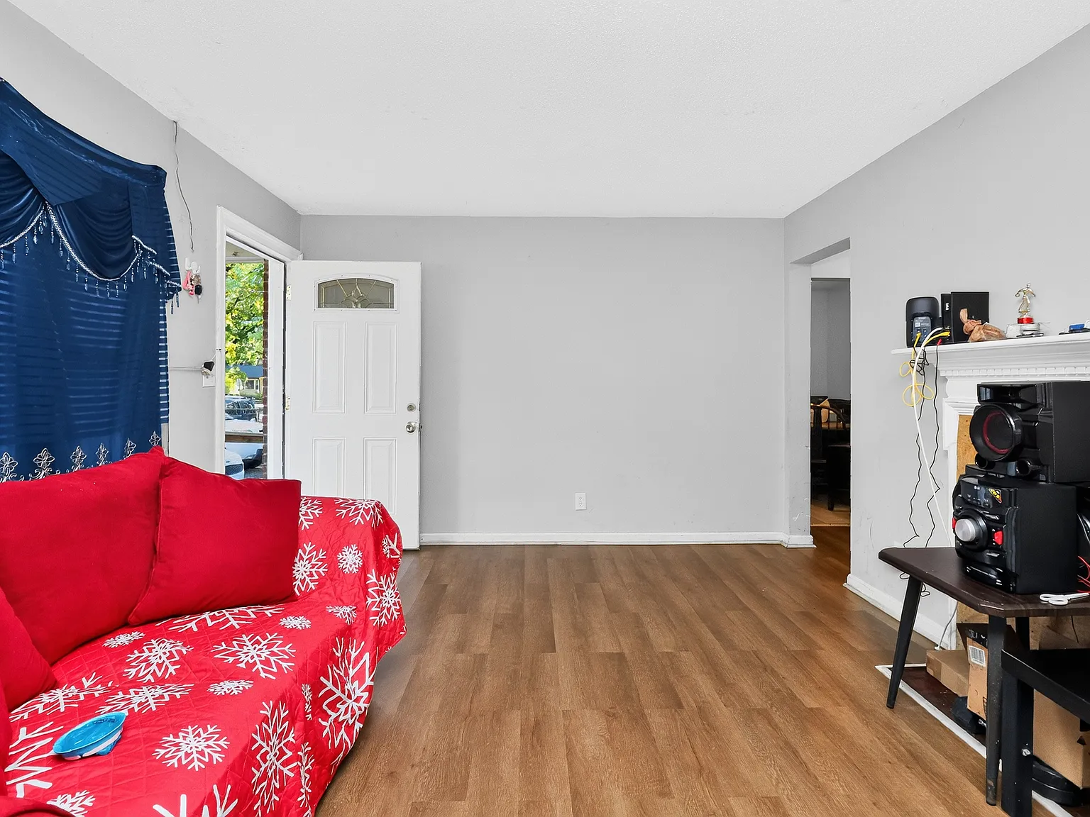 3 bed, 1307 sqft, $1,600 — Photo 4