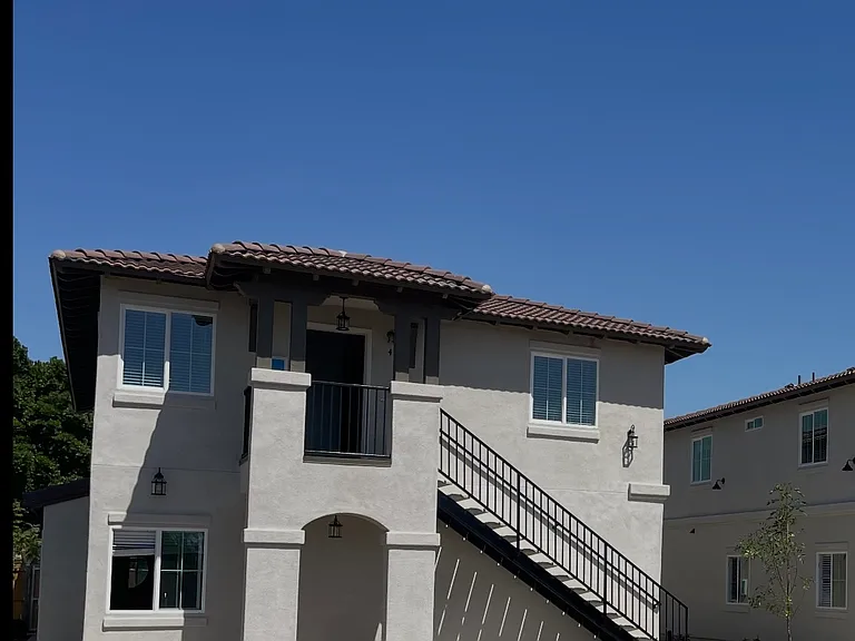 947 Heber Ave #2 & 4 — Photo 1