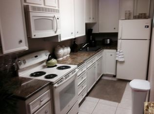 2801 E Los Felices Cir #212, Palm Springs, CA 92262