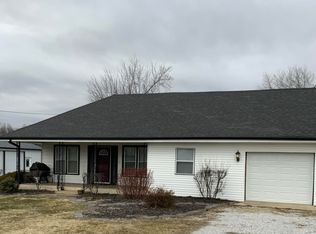 7110 Westview Rd, Neosho, MO 64850