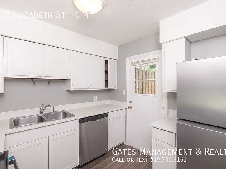 220 Elizabeth St #C4 — Photo 6