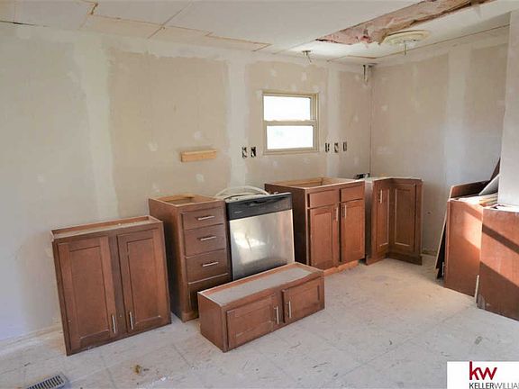 2nd image of 8413 Auburn Ct