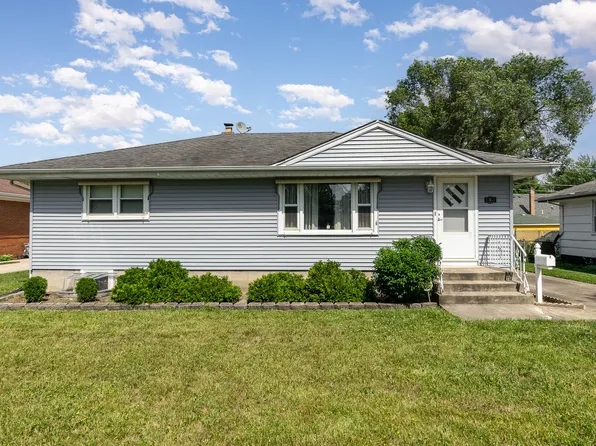 17637 Burnham Ave, Lansing, IL 60438