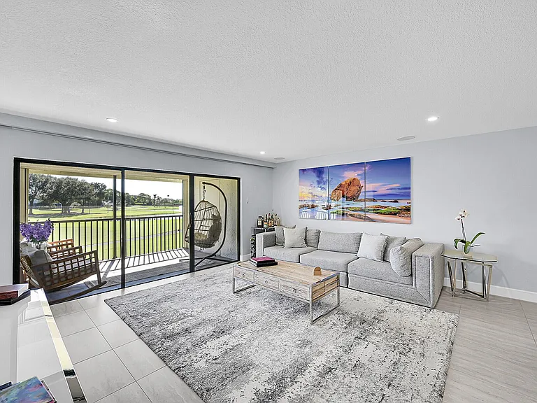 12870 Briarlake Dr #201 — Photo 12