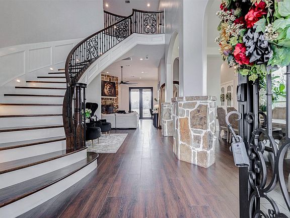 5th image of 1721 W Fm 1462