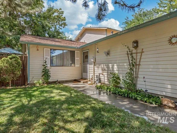 8488 W Cory Ct, Boise, ID 83704
