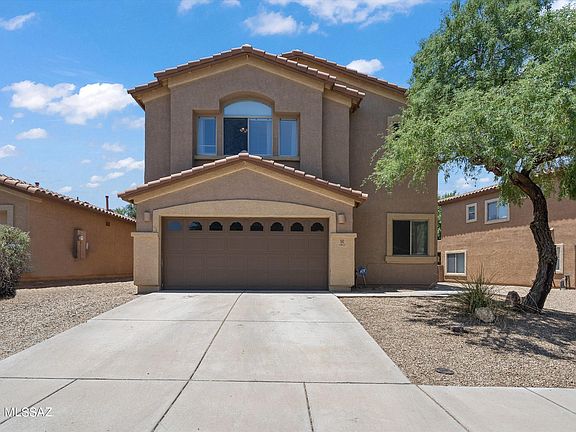 3rd image of 1042 E Mount Shibell Dr