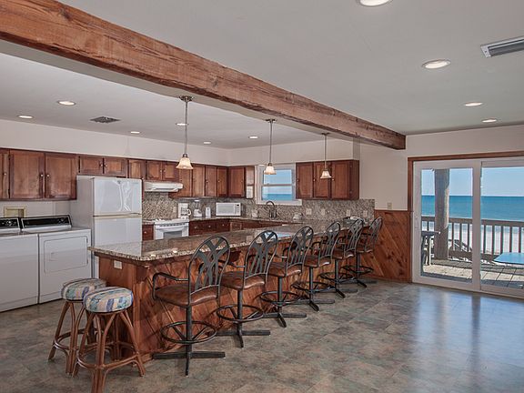 Granite breakfast bar